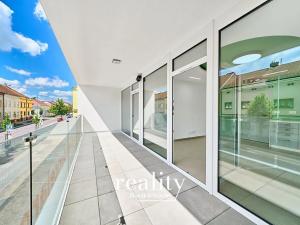 Pronájem kanceláře, Znojmo, Jarošova, 18 m2