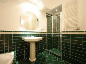 Pronájem bytu 4+1, Praha - Malá Strana, Vlašská, 184 m2