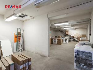Pronájem obchodního prostoru, Praha - Strašnice, Starostrašnická, 501 m2