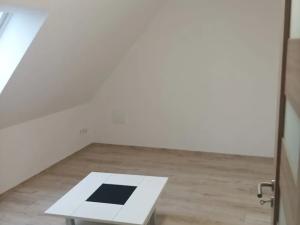 Pronájem bytu 1+1, Blatná, 55 m2