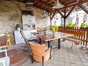 Prodej vícegeneračního domu, Bžany, 240 m2