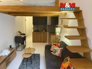 Pronájem bytu 1+kk, Praha, Polská, 32 m2