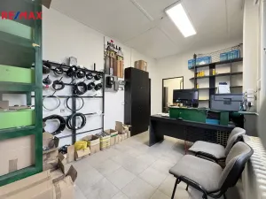 Prodej výrobních prostor, Pardubice - Studánka, Průmyslová, 600 m2