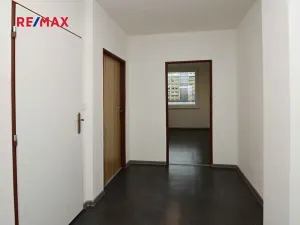 Pronájem bytu 2+kk, Praha - Vršovice, Vršovická, 45 m2