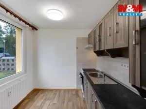 Prodej bytu 3+1, Žebrák, Sídliště, 70 m2