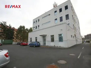 Pronájem obchodního prostoru, Kolín, Sladkovského, 540 m2