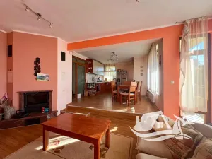 Prodej rodinného domu, Burgas, Bulharsko, 318 m2