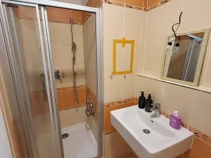Prodej bytu 1+kk, Praha - Malešice, Nad úžlabinou, 31 m2