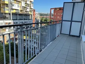 Pronájem bytu 1+kk, Praha - Vysočany, Pod Harfou, 33 m2