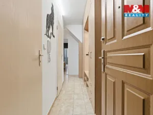 Pronájem bytu 2+1, Nupaky, K Parku, 63 m2