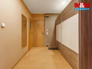 Prodej bytu 3+1, Chomutov, Zahradní, 76 m2