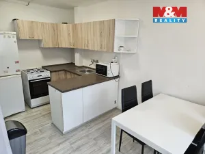 Pronájem bytu 2+kk, Nové Strašecí, Topinkova, 33 m2