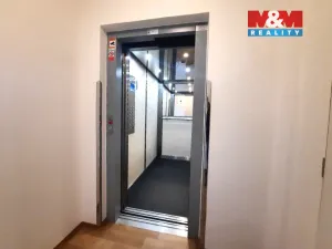 Pronájem bytu 2+kk, Praha - Bohnice, Poznaňská, 47 m2