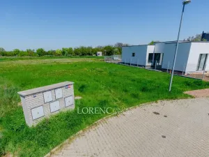 Prodej pozemku, Praha - Kbely, Ponikelská, 707 m2