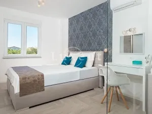 Prodej rodinného domu, Rogoznica, Chorvatsko, 400 m2