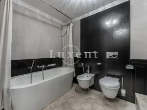 Prodej bytu 4+kk, Karlovy Vary, Vřídelní, 162 m2