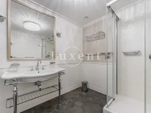 Prodej bytu 4+kk, Karlovy Vary, Vřídelní, 162 m2