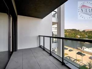 Pronájem bytu 2+kk, Praha - Holešovice, Jankovcova, 65 m2