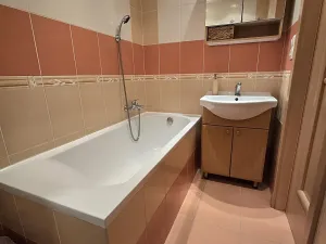 Prodej bytu 2+kk, Náměšť nad Oslavou, Družstevní, 52 m2