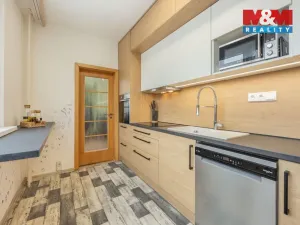 Prodej bytu 3+1, Praha - Hlubočepy, Gabinova, 69 m2