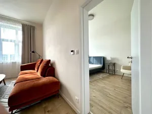 Pronájem bytu 3+kk, Praha, Zenklova, 58 m2
