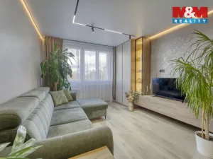 Prodej bytu 3+1, Plzeň - Skvrňany, Vojanova, 72 m2