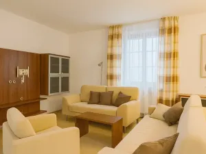 Pronájem rodinného domu, Praha, 145 m2