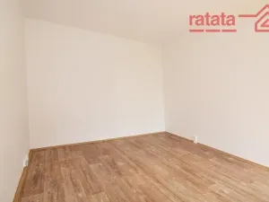 Pronájem bytu 1+1, Chomutov, Březenecká, 33 m2