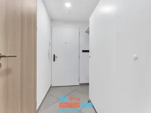 Pronájem bytu 1+kk, Praha - Třebonice, K metru, 30 m2