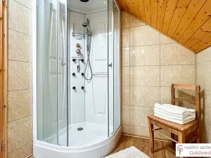 Prodej rodinného domu, Cvikov, 210 m2