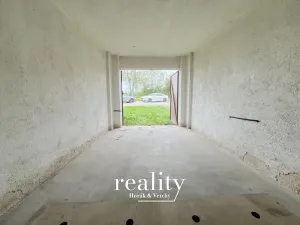 Pronájem garáže, Znojmo, Suchohrdelská, 16 m2