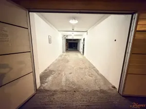 Pronájem garáže, Praha - Vokovice, Tobrucká, 17 m2