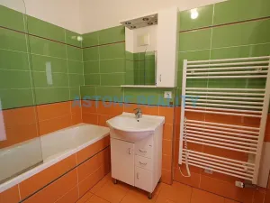 Pronájem bytu 2+kk, Praha - Vysočany, Sousedíkova, 60 m2