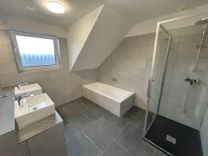 Pronájem rodinného domu, Všemyslice - Bohunice, 168 m2