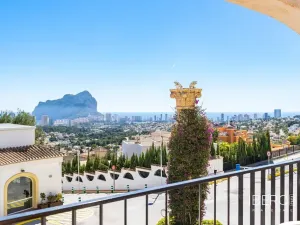 Prodej bytu 2+kk, Calp, Španělsko, 56 m2