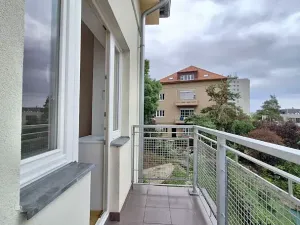 Pronájem bytu 2+1, Praha - Smíchov, Podbělohorská, 41 m2