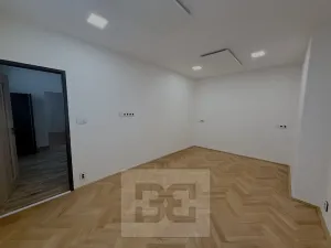 Pronájem bytu 2+kk, Brandýs nad Labem-Stará Boleslav, Komenského nám., 51 m2