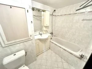 Pronájem bytu 3+1, Trutnov, 77 m2