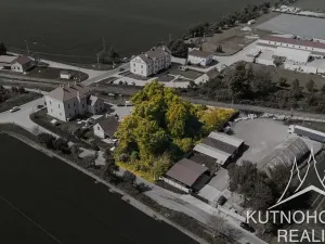 Prodej pozemku pro bydlení, Červené Pečky, V Cihelně, 2190 m2