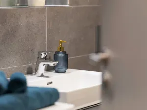 Pronájem bytu 1+kk, Praha - Hloubětín, Poděbradská, 38 m2