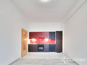 Pronájem bytu 2+kk, Zruč nad Sázavou, náměstí Míru, 36 m2