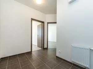 Pronájem bytu 2+kk, Praha - Kyje, Federova, 39 m2