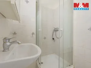 Prodej bytu 2+1, Karlovy Vary, K. Čapka, 55 m2