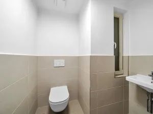 Pronájem bytu 2+1, Praha - Smíchov, Grafická, 64 m2