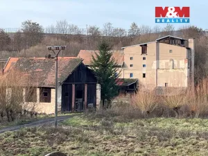 Prodej zemědělské usedlosti, Pnětluky, 181 m2