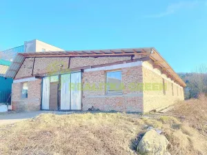 Pronájem skladu, Valašské Meziříčí, 376 m2