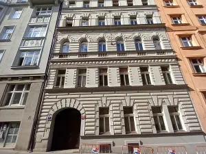 Pronájem bytu 2+kk, Praha - Holešovice, Letohradská, 48 m2