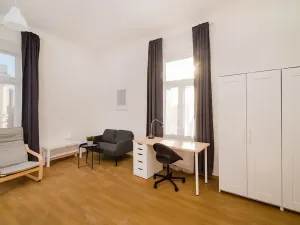 Prodej bytu 2+kk, Praha, Sokolská, 46 m2