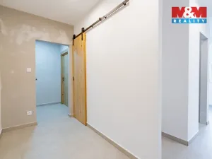 Prodej bytu 2+1, Český Krumlov - Plešivec, Sídliště Plešivec, 57 m2