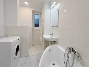 Pronájem bytu 3+1, Praha - Ruzyně, Stochovská, 58 m2